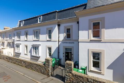 2 bedroom flat to rent, Les Canichers, St. Peter Port, Guernsey