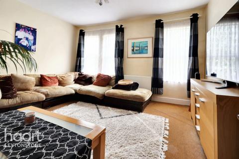 3 bedroom end of terrace house for sale, Cann Hall Road, Leytonstone