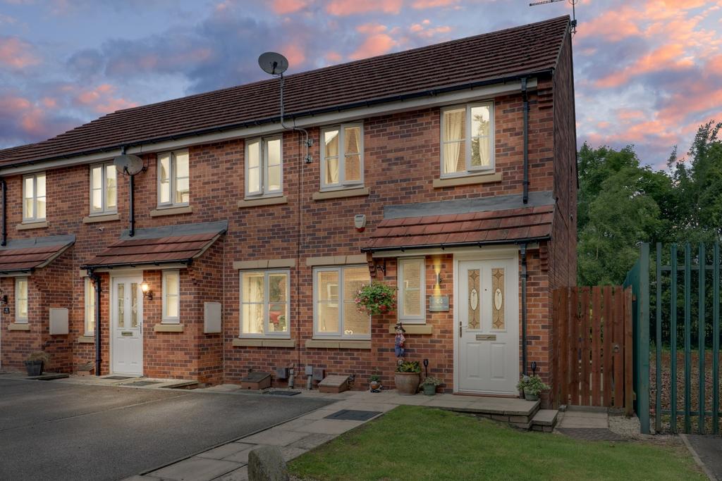Bracken Hill View, Horbury... 2 bed end of terrace house for sale £