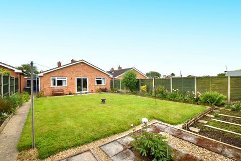 3 bedroom bungalow for sale, Ullswater Avenue, Felixstowe, IP11