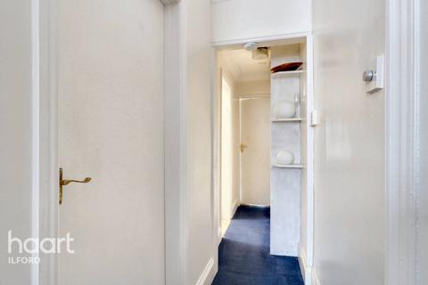 1 bedroom apartment for sale, Redcliffe Gardens, Ilford