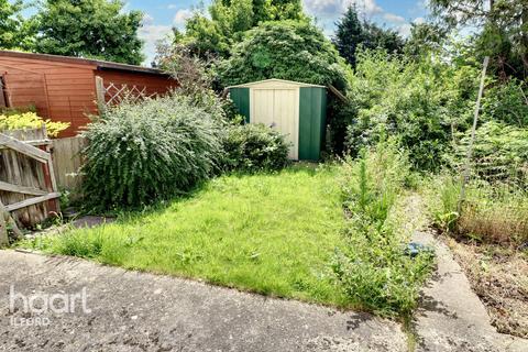 21a Redcliffe Gardens, Ilford, IG1 3HQ