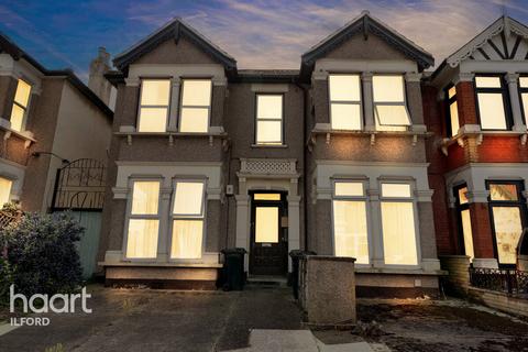 21a Redcliffe Gardens, Ilford, IG1 3HQ