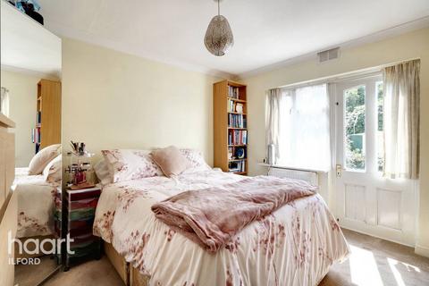 21a Redcliffe Gardens, Ilford, IG1 3HQ