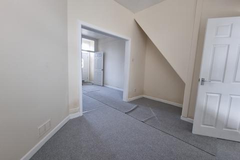 2 bedroom terraced house to rent, Hill Street, St. Helens, WA10