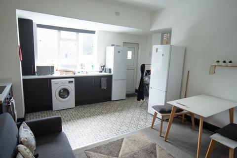 1 bedroom in a flat share to rent, Brook Street, Huddersfield, West Yorkshire