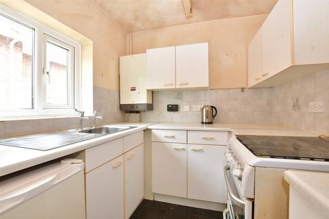 1 bedroom flat for sale, Croydon Road, Caterham, Surrey