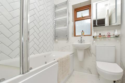 59 The Ridgeway, Chatham, ME4 6PB