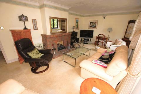 3 bedroom detached house for sale, Turnpike Hill, Hythe, CT21