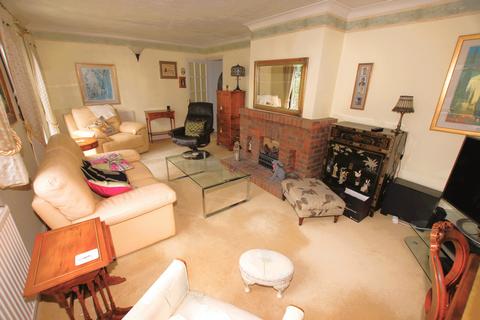 3 bedroom detached house for sale, Turnpike Hill, Hythe, CT21