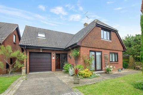 3 bedroom detached house for sale, Turnpike Hill, Hythe, CT21