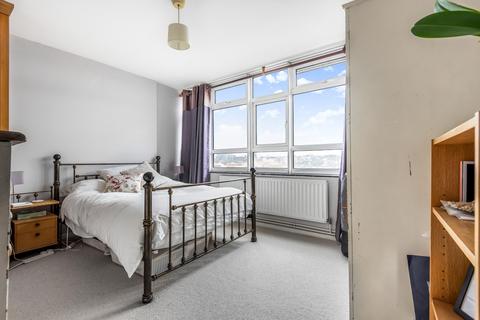 2 bedroom flat to rent, Felsham Road Putney SW15