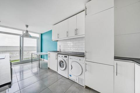 2 bedroom flat for sale, Kennington Lane, London