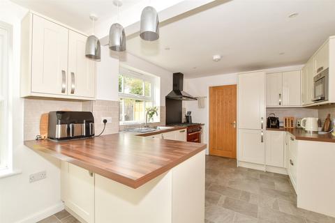 5 bedroom detached house for sale, Eversfield, Southwater, Horsham, West Sussex