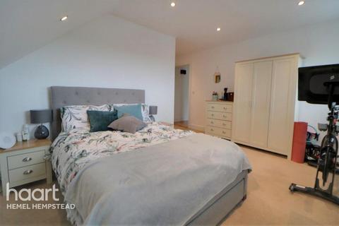 undefined, School Mead, Abbots langley