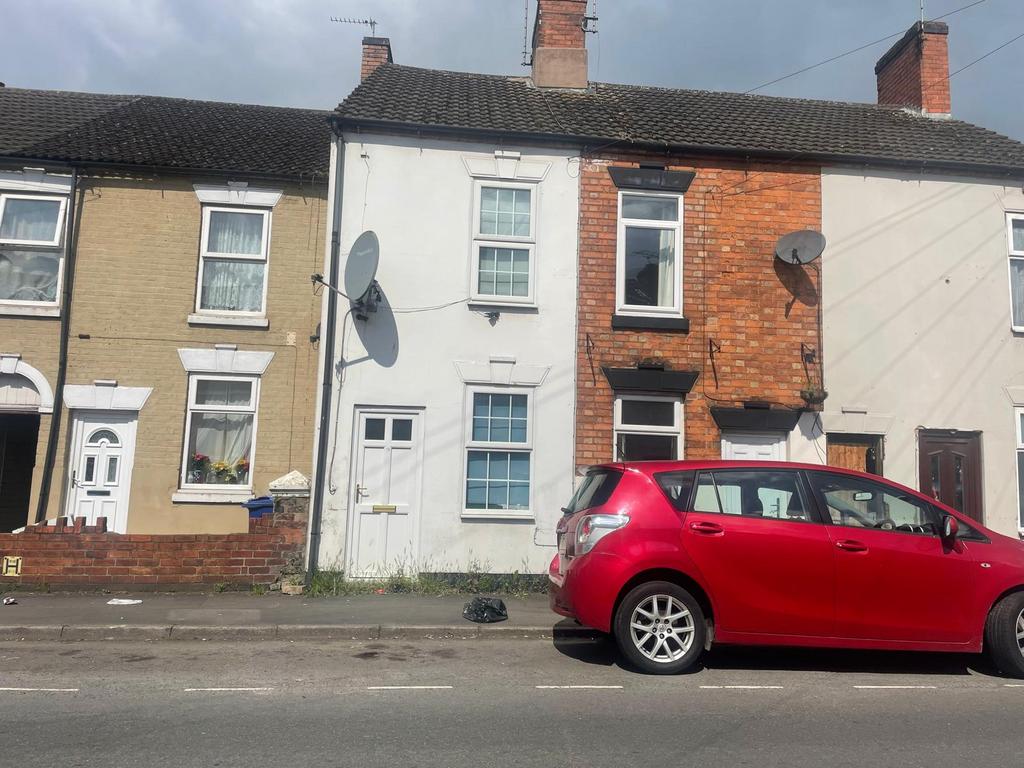 Victoria Crescent, Burton-on-Trent, DE14 2 bed terraced house for sale ...