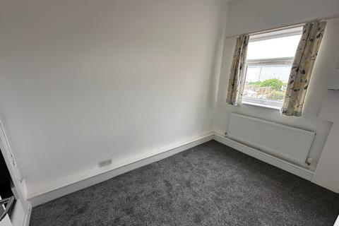 2 bedroom terraced house for sale, Victoria Crescent, Burton-on-Trent, DE14