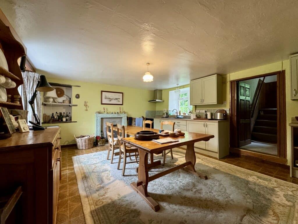 Atkinson Cottage, Carperby, Leyburn... 3 bed character property for