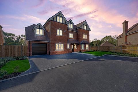 5 bedroom detached house for sale, Balcombe Retreat, Basingstoke Road, Swallowfield, Berkshire, RG7