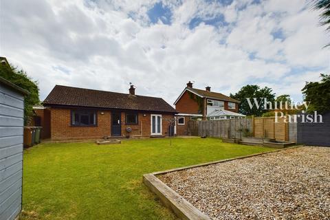 2 bedroom detached bungalow for sale, Park Highatt Drive, Thetford IP25