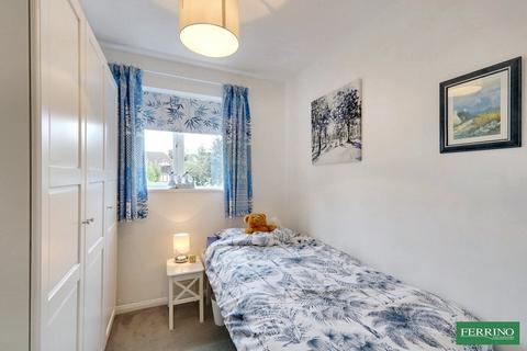 4 Bishops Gate, Lydney, GL15 5TG