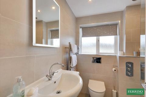 4 Bishops Gate, Lydney, GL15 5TG