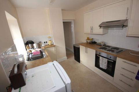 1 bedroom flat for sale, St. Edmunds Church Street, Salisbury, Wiltshire, SP1 1EF