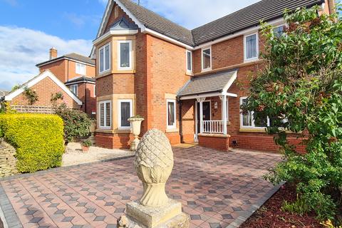 4 bedroom detached house for sale, Thetford Way, Swindon SN25
