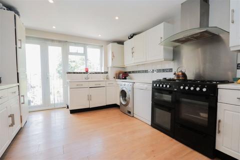 3 bedroom terraced house for sale, Available With No Onward Chain In Hawkhurst