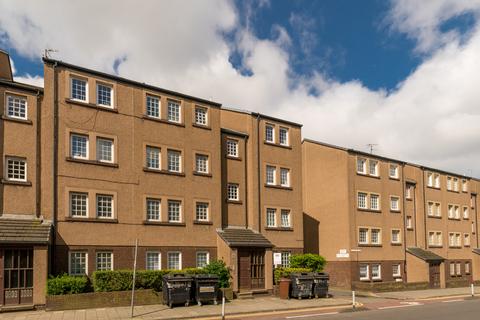 26/6 Causewayside, Edinburgh, EH9 1QB