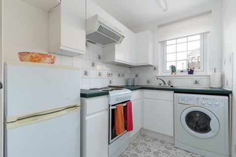 26/6 Causewayside, Edinburgh, EH9 1QB