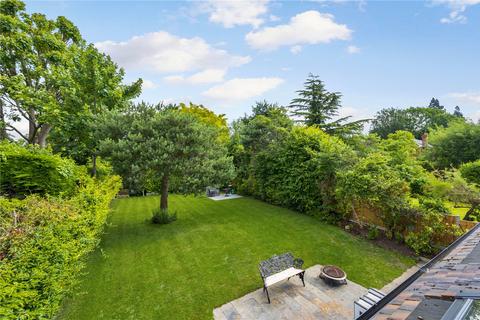 5 Merrilyn Close, Claygate, Esher, KT10 0EQ