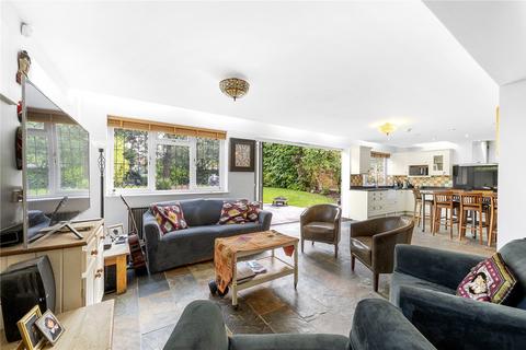 5 Merrilyn Close, Claygate, Esher, KT10 0EQ