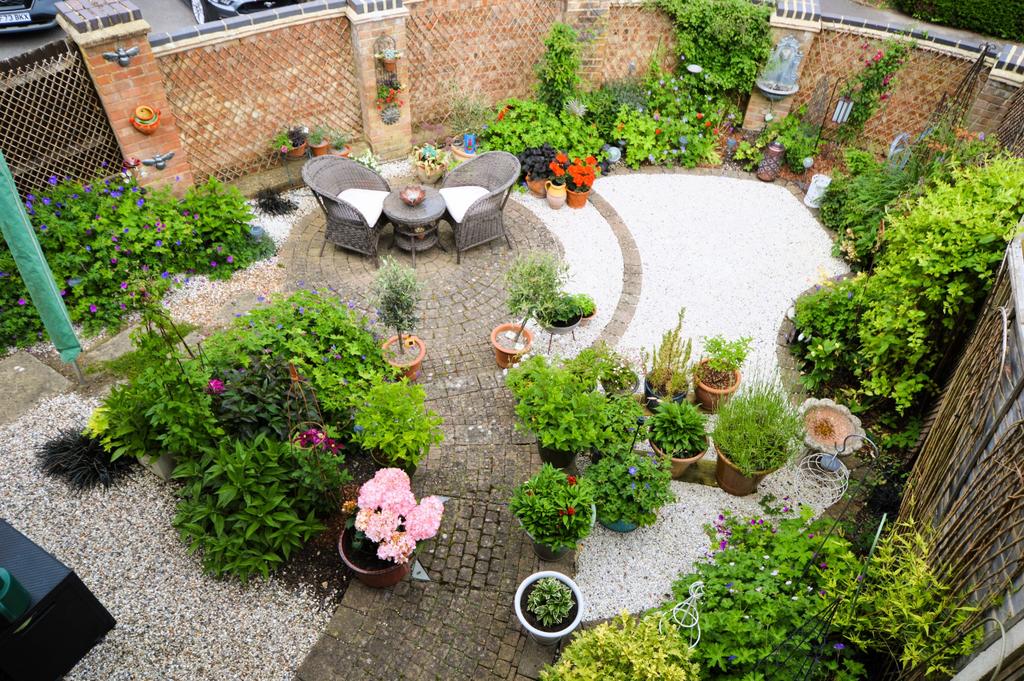 Rear garden