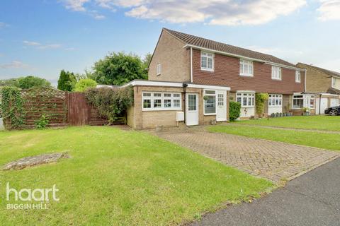 16 Dowding Road, Biggin Hill, Westerham, TN16 3BG