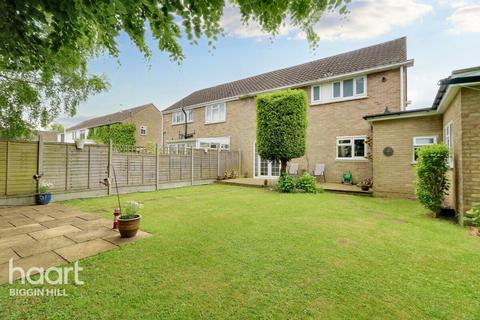 16 Dowding Road, Biggin Hill, Westerham, TN16 3BG