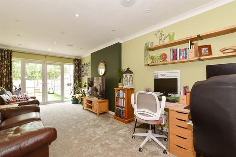 4 bedroom semi-detached house for sale, Jacks Close, Wickford, Essex