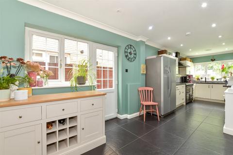 4 bedroom semi-detached house for sale, Jacks Close, Wickford, Essex