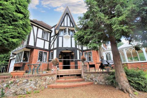 6 bedroom detached house to rent, South Avenue, Norwich NR7