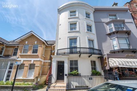 2 bedroom flat to rent, Holland Road, Hove, East Sussex, BN3