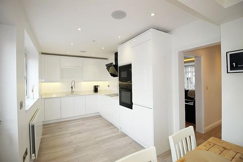 34 Bateman Road, Hellaby, Rotherham, S66 8HA