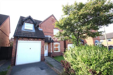 3 bedroom detached house to rent, Ryton Way