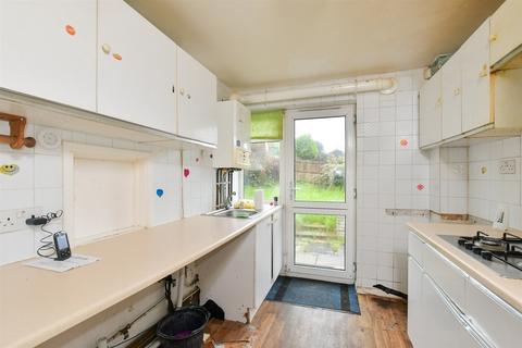 3 bedroom end of terrace house for sale, Admers Wood, Vigo, Kent