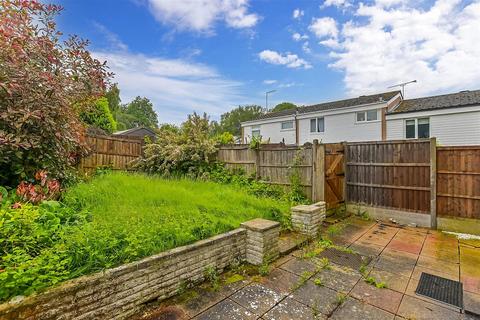 16 Admers Wood, Vigo, Gravesend, DA13 0SP