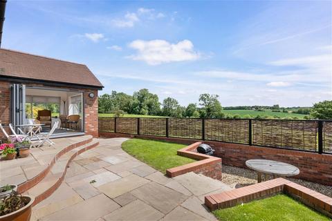 3 bedroom detached house for sale, Chatley, Droitwich