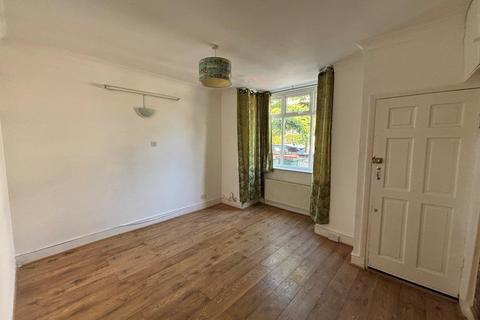 3 bedroom terraced house for sale, Godwin Road, London E7