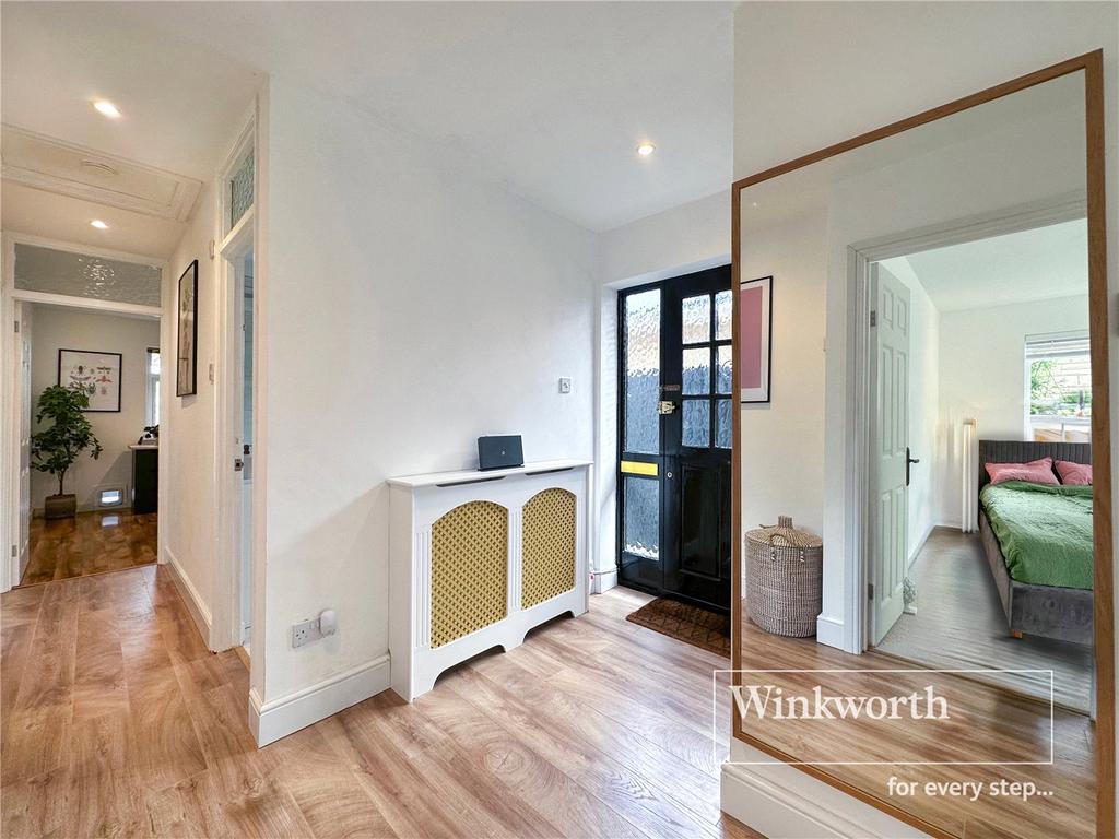 Woolslope Road, Ferndown BH22 3 bed bungalow for sale £425,000