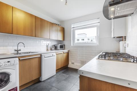 2 bedroom flat to rent, St. John's Avenue Putney SW15