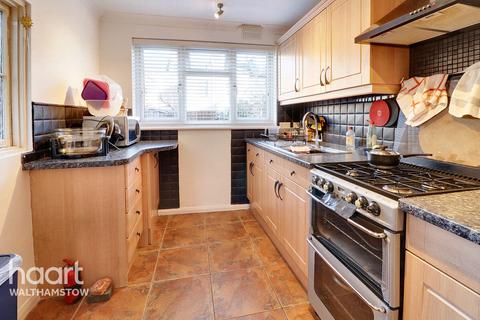 2 bedroom townhouse for sale, Elmfield Road, Walthamstow