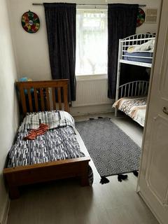 2 bedroom maisonette for sale, Harmondsworth Road, West Drayton UB7